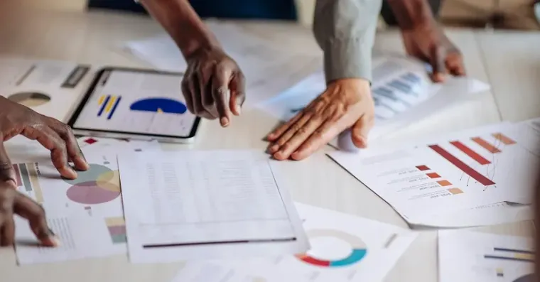 Collaborative data analysis with printed charts
